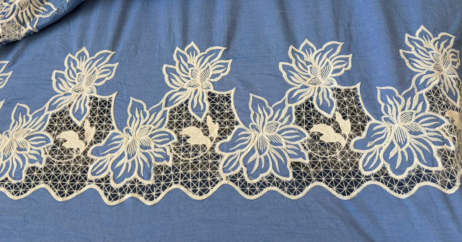 Applique embroidery — sample 1