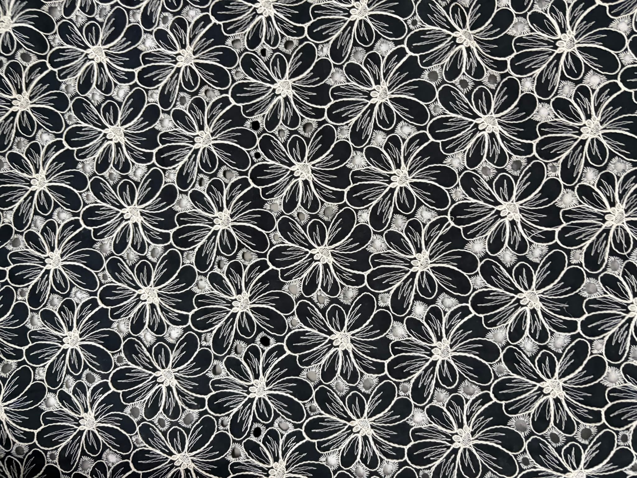 Dori embroidery — sample 32