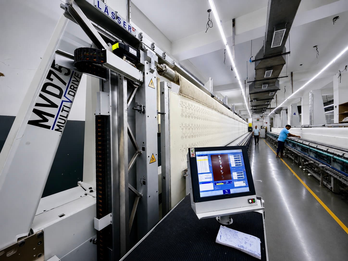 LÄSSER MVD 75 embroidery machine